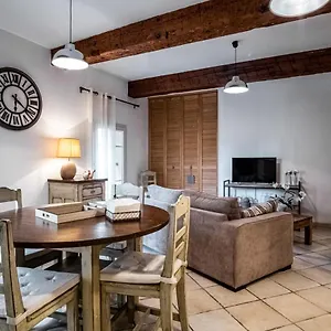 Au Coeur De Sur La Sorgue Apartment